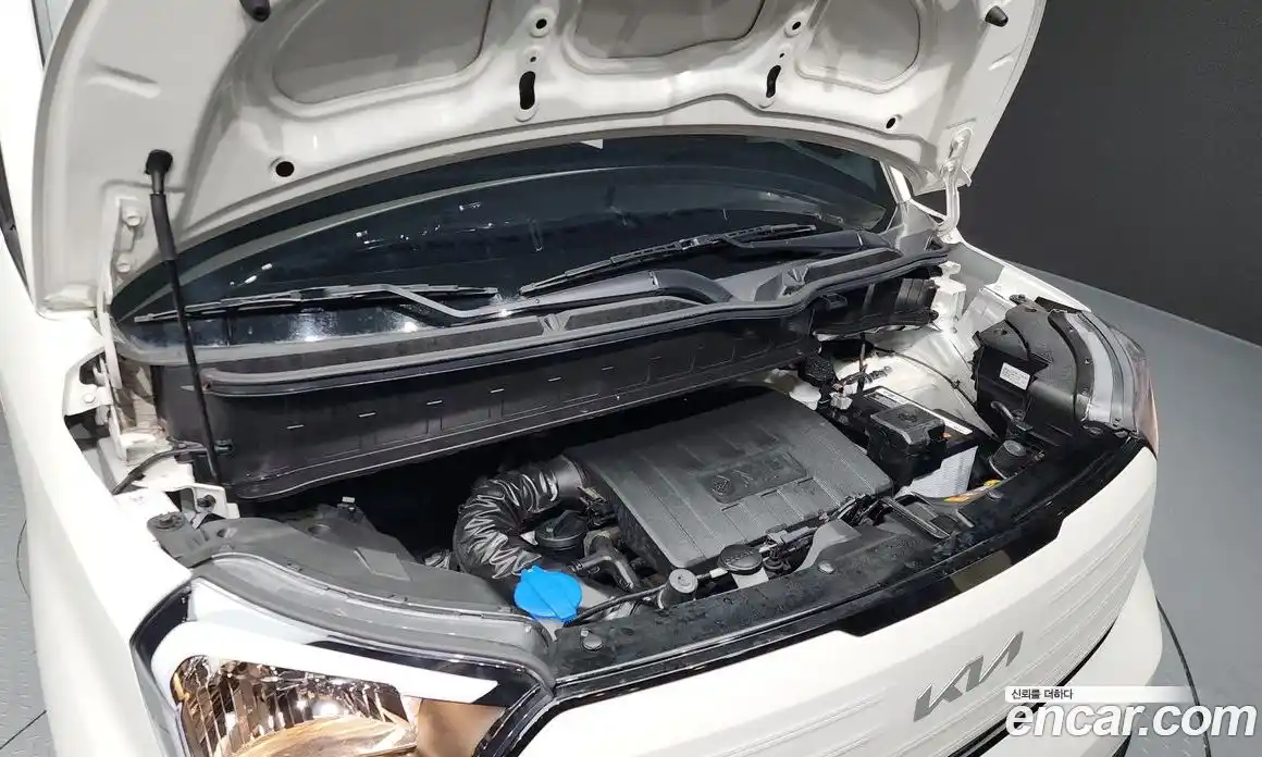 Kia Ray 2023 1.0 Автомат в Москве № 131760, фото 1