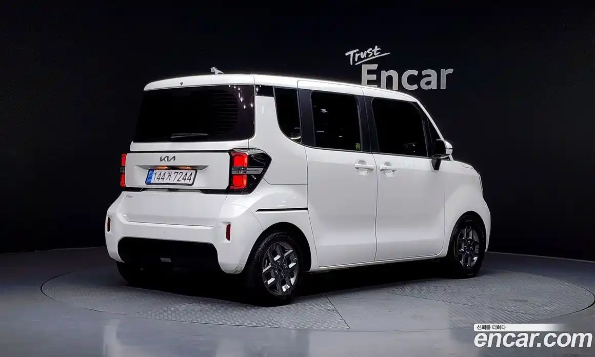 Kia Ray 2023 1.0 Автомат в Москве № 131760, фото 18