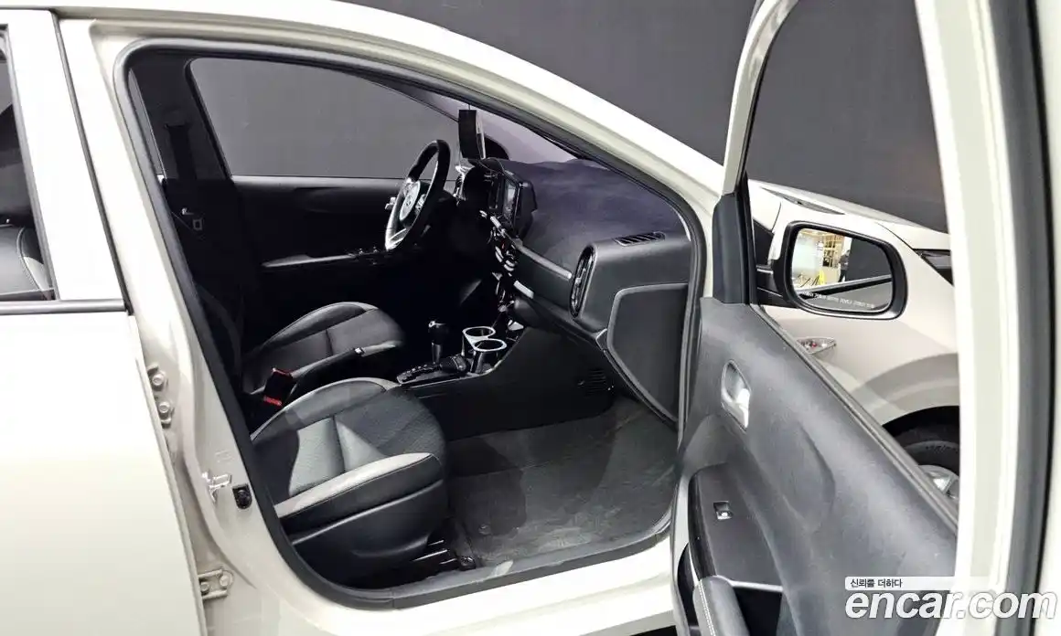 Kia Morning 2018 1.0 Автомат в Москве № 131927, фото 17