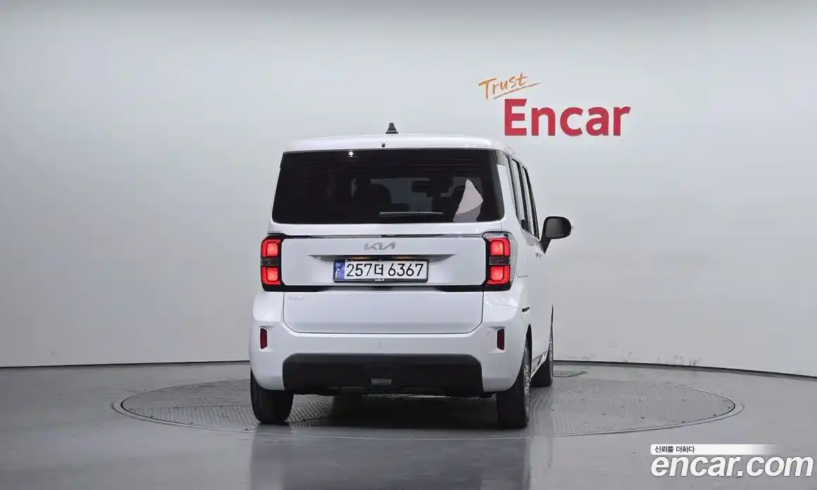 Kia Ray 2023 1.0 Автомат в Москве № 132425, фото 11