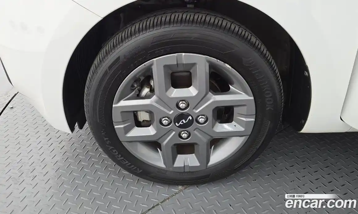 Kia Ray 2023 1.0 Автомат в Москве № 132425, фото 12