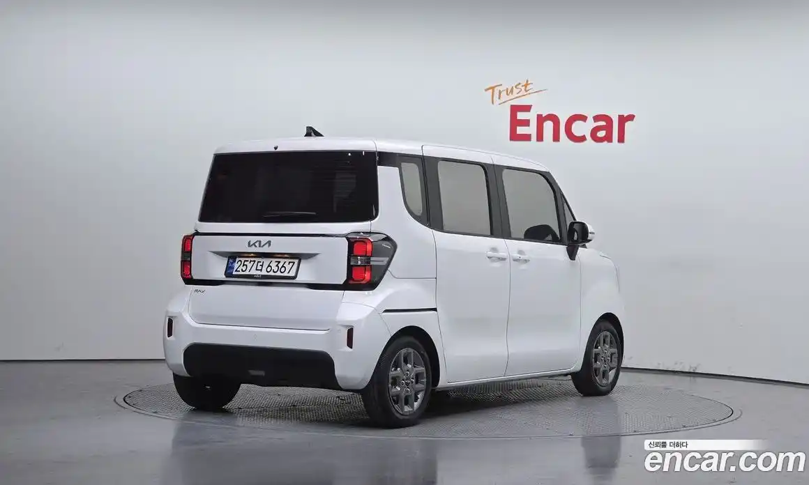 Kia Ray 2023 1.0 Автомат в Москве № 132425, фото 14