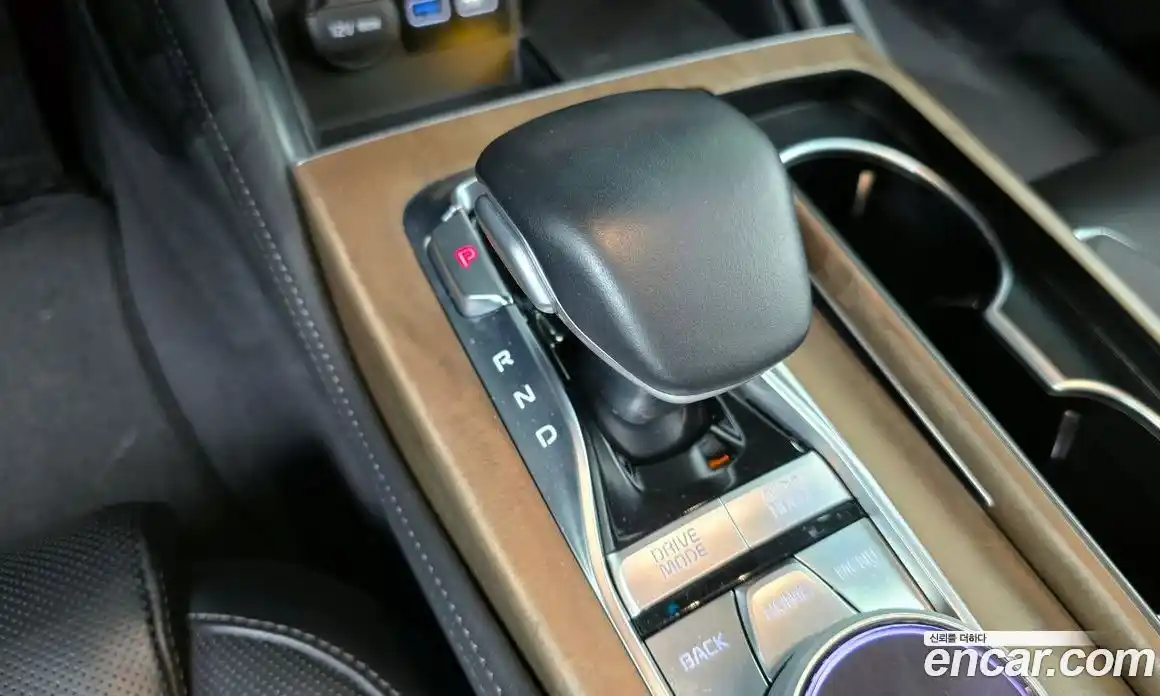 Kia K9 2022 3.8 Автомат в Москве № 133210, фото 17