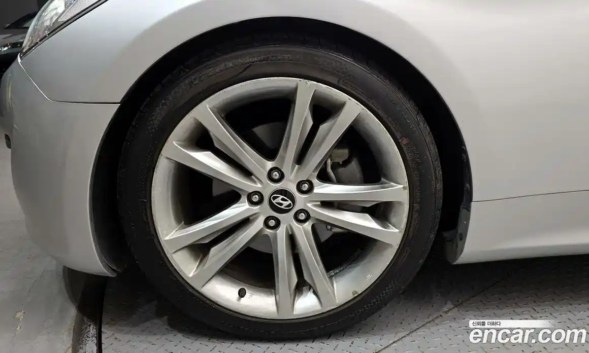 Hyundai Genesis 2010 2.0 Автомат в Москве № 133324, фото 20