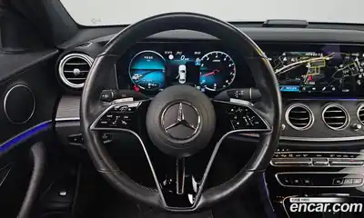 Mercedes-Benz E-Class 2022 2.0 Автомат в Москве № 139963, миниатюра 10