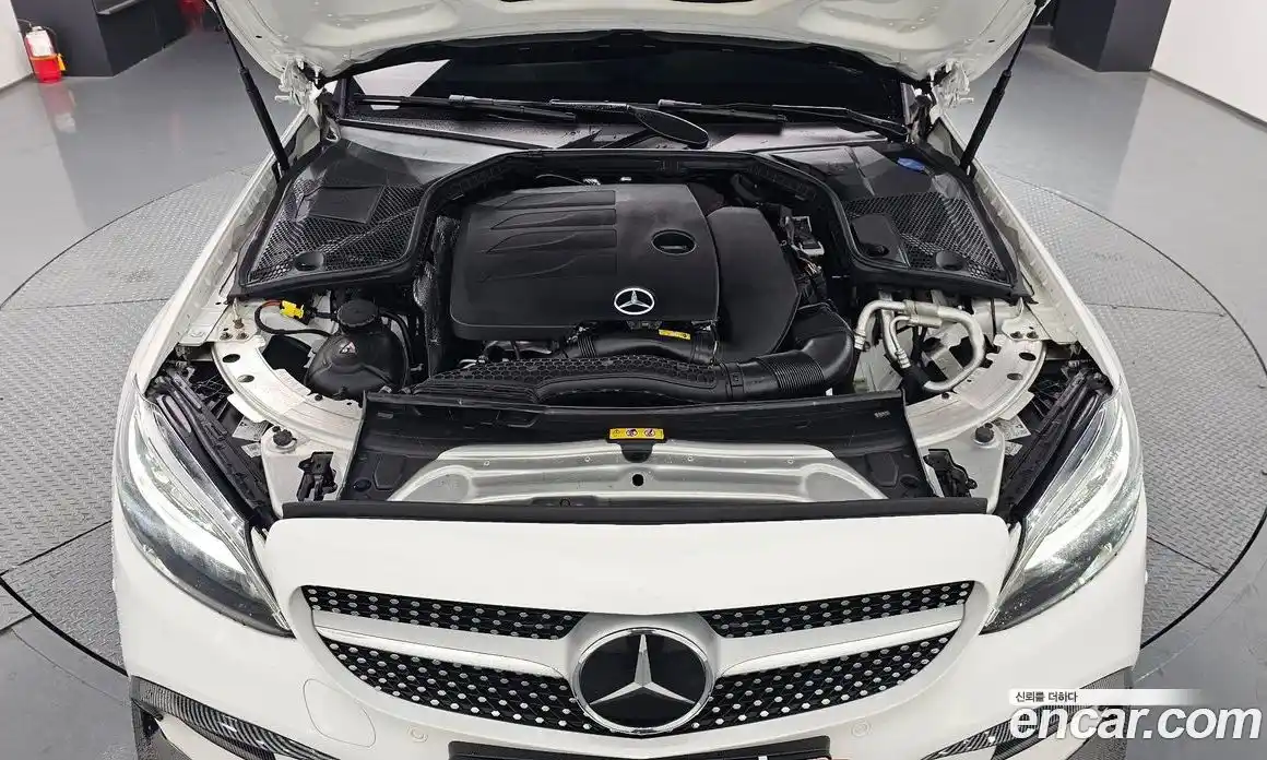 Mercedes-Benz C-Class 2021 2.0 Автомат в Москве № 141213, фото 1