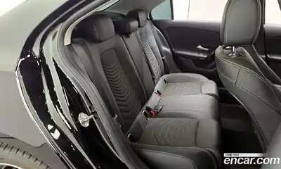 Mercedes-Benz A-Class 2020 2.0 Автомат в Москве № 143077, миниатюра 11