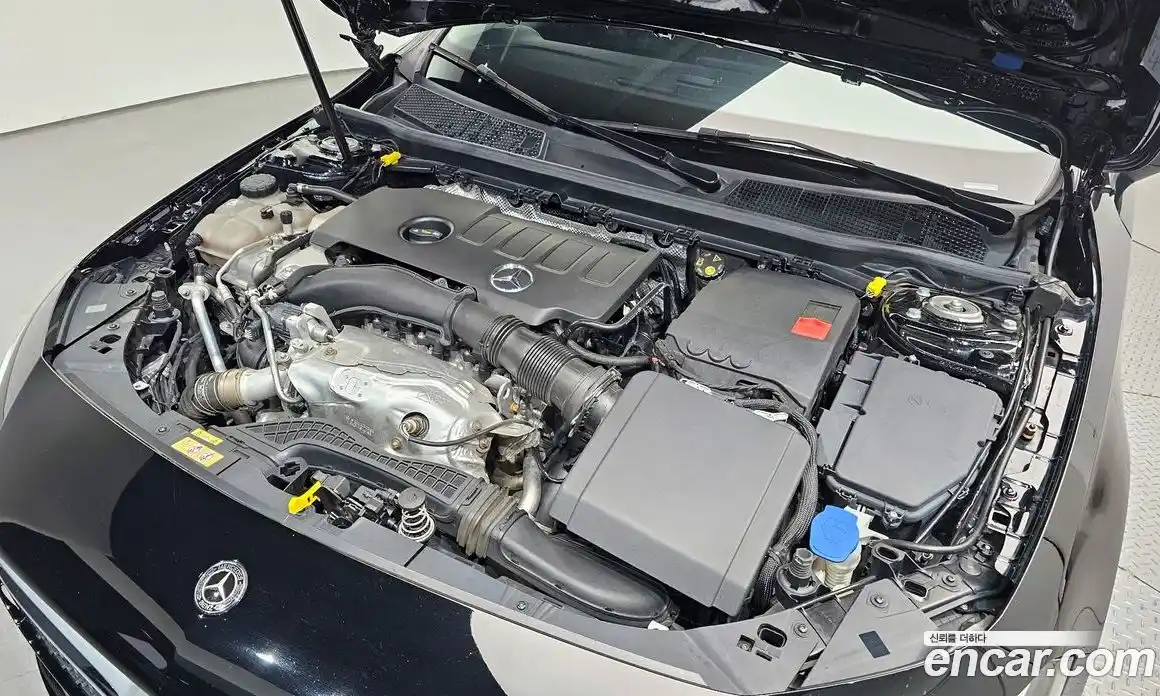 Mercedes-Benz A-Class 2020 2.0 Автомат в Москве № 143077, фото 14