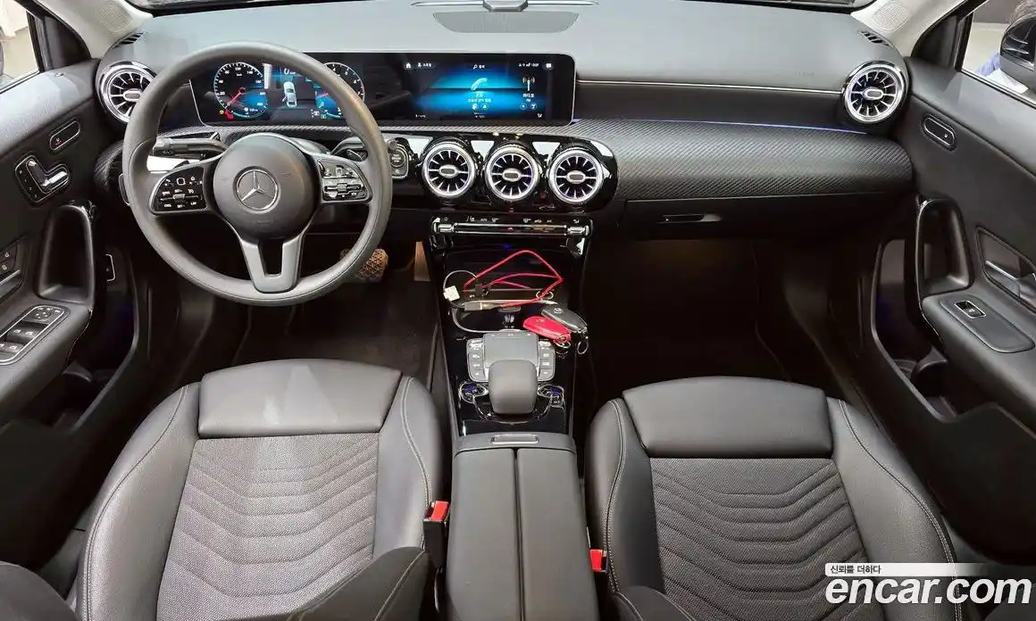 Mercedes-Benz A-Class 2020 2.0 Автомат в Москве № 143077, фото 16