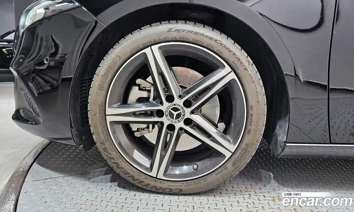 Mercedes-Benz A-Class 2020 2.0 Автомат в Москве № 143077, фото 3