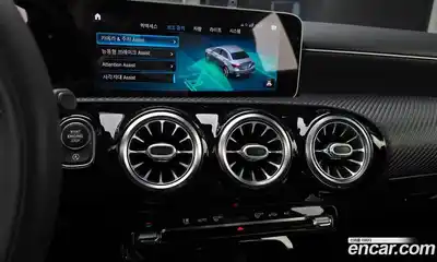 Mercedes-Benz A-Class 2020 2.0 Автомат в Москве № 143077, миниатюра 4