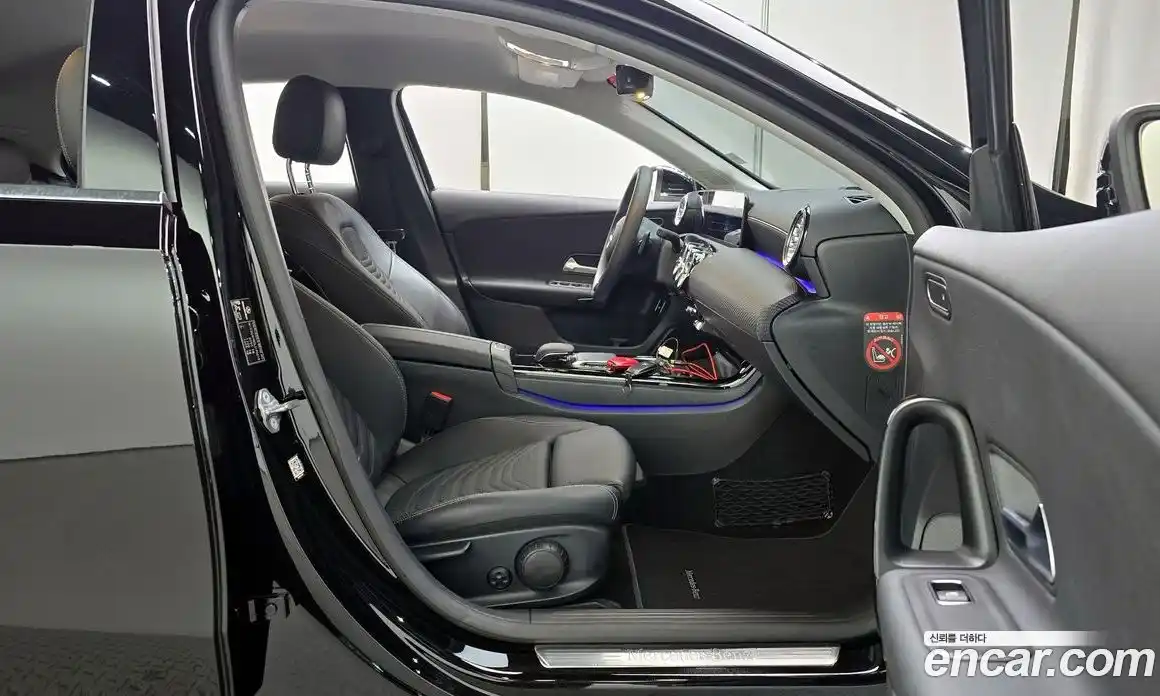 Mercedes-Benz A-Class 2020 2.0 Автомат в Москве № 143077, фото 5