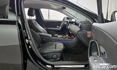 Mercedes-Benz A-Class 2020 2.0 Автомат в Москве № 143077, миниатюра 5