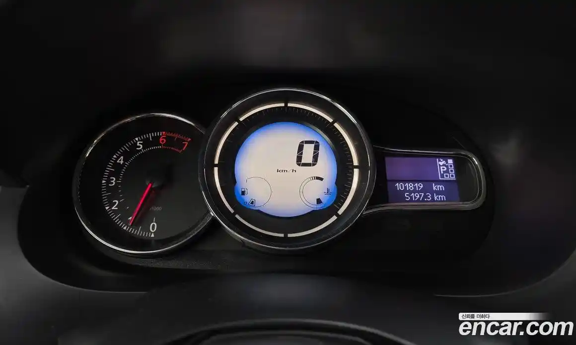 Renault SM3 2015 1.6 Автомат в Москве № 147853, фото 11