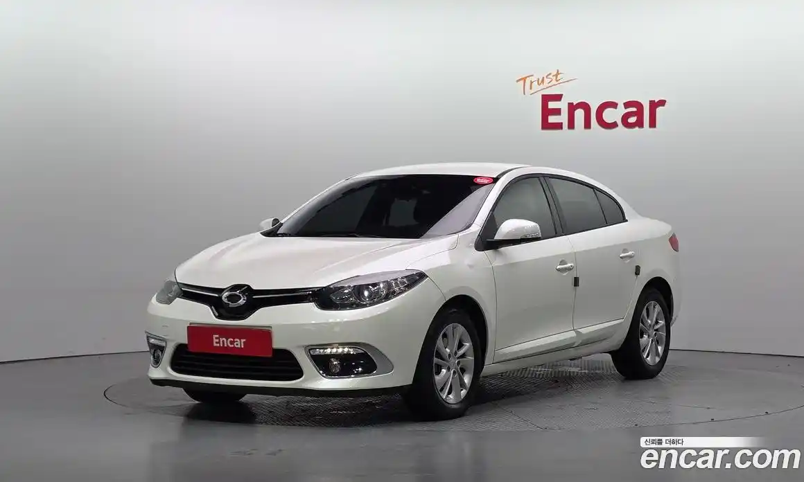 Renault SM3 2015 1.6 Автомат в Москве № 147853, фото 14