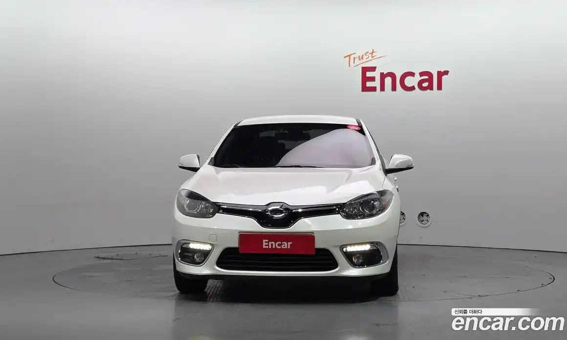 Renault SM3 2015 1.6 Автомат в Москве № 147853, фото 15