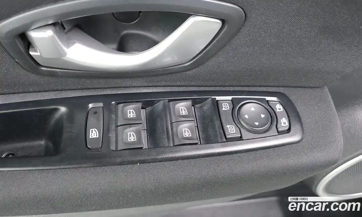 Renault SM3 2015 1.6 Автомат в Москве № 147853, фото 6