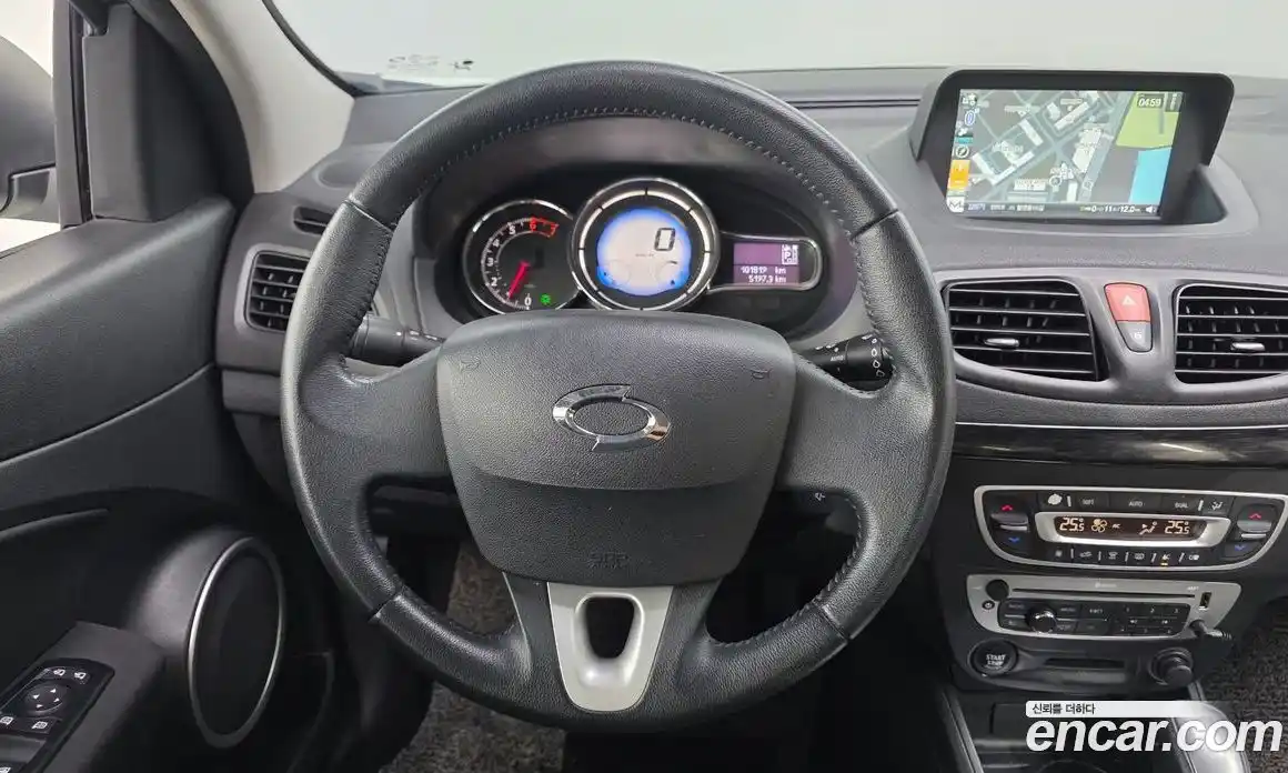 Renault SM3 2015 1.6 Автомат в Москве № 147853, фото 10