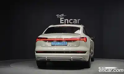 Audi e-tron, 2022