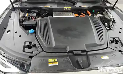 Audi e-tron 2022 0.2 Автомат в Москве № 154741, миниатюра 12