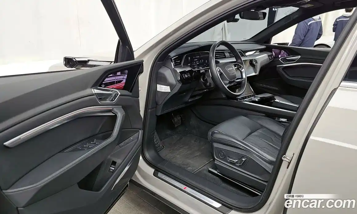 Audi e-tron 2022 0.2 Автомат в Москве № 154741, фото 13