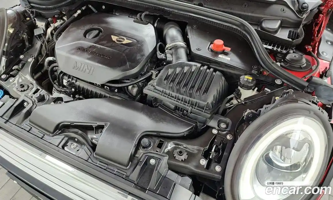 Mini Cooper Convertible 2018 1.5 Автомат в Москве № 157337, фото 11