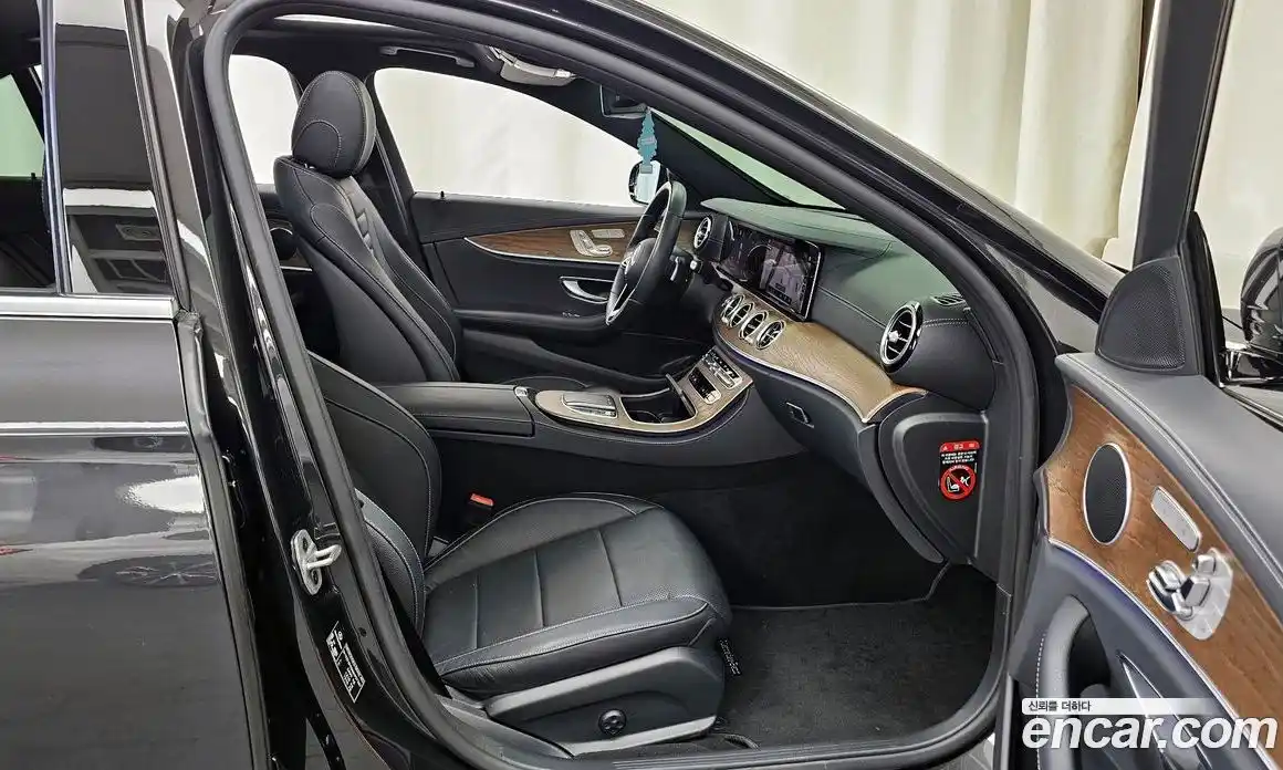 Mercedes-Benz E-Class 2021 1.9 Автомат в Москве № 158010, фото 11