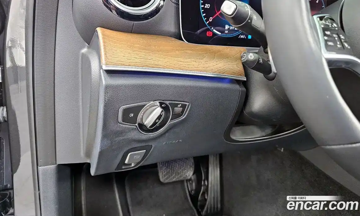 Mercedes-Benz E-Class 2021 1.9 Автомат в Москве № 158010, фото 9