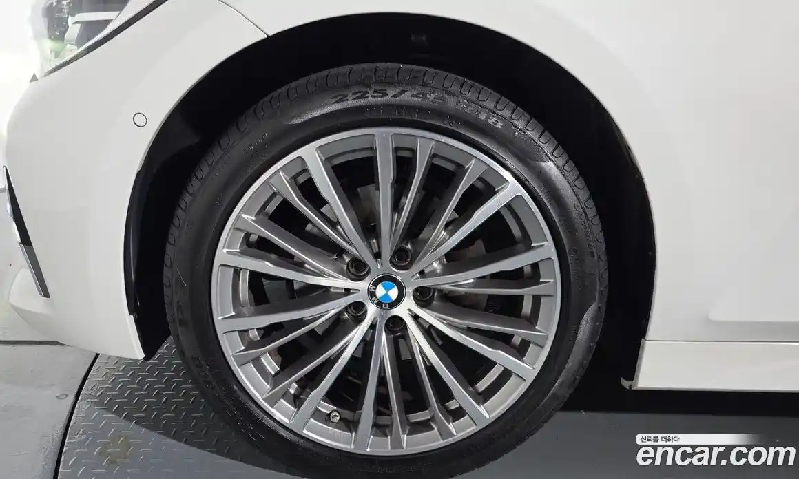 BMW 3-Series 2022 2.0 Автомат в Москве № 158114, фото 6