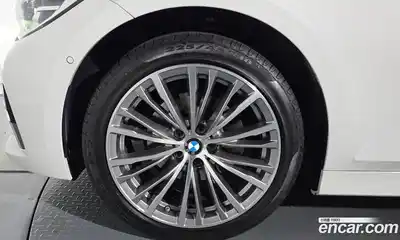 BMW 3-Series 2022 2.0 Автомат в Москве № 158114, миниатюра 6