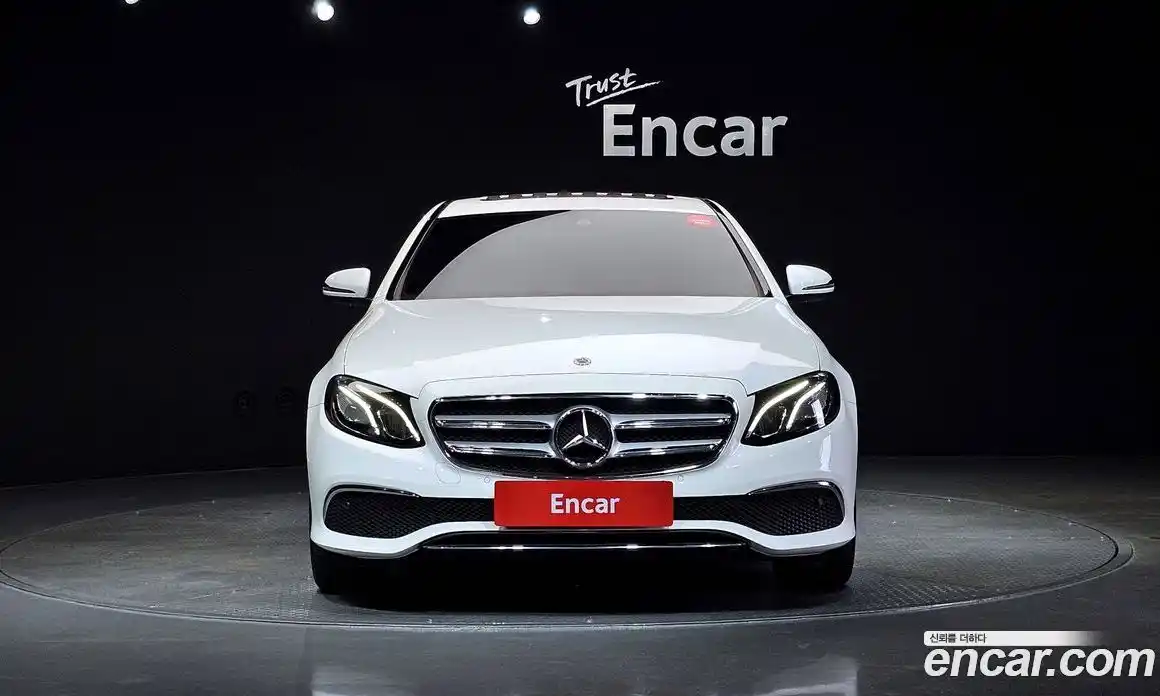 Mercedes-Benz E-Class 2020 2.0 Автомат в Москве № 159641, фото 14