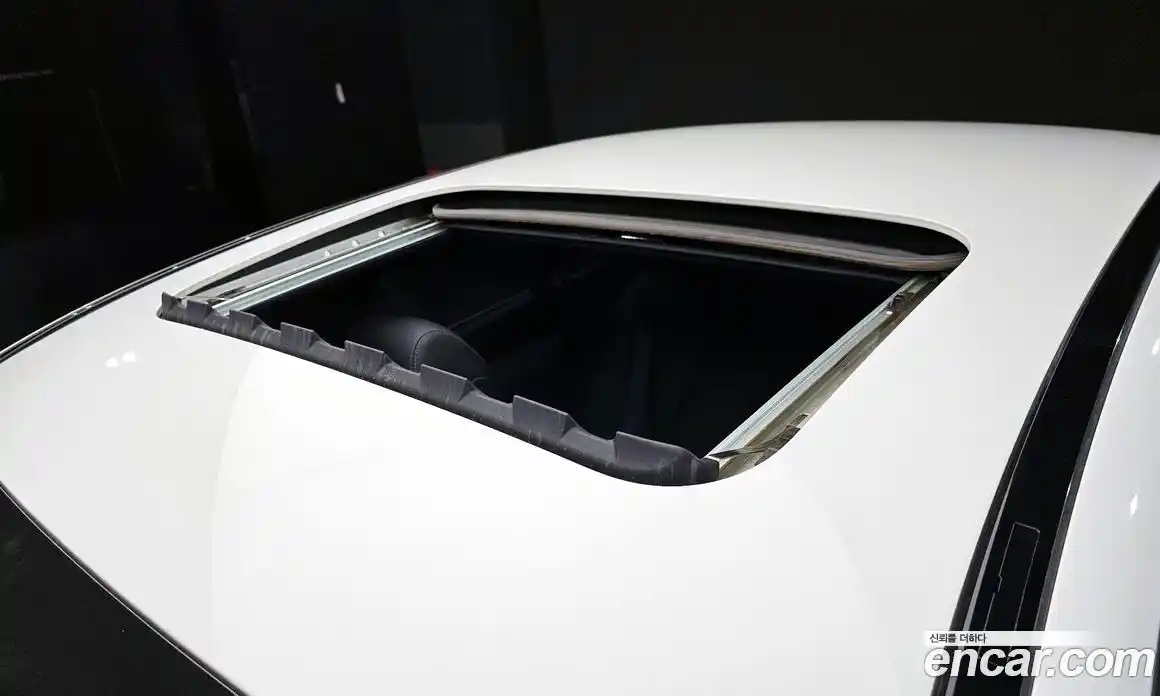 Mercedes-Benz E-Class 2020 2.0 Автомат в Москве № 159641, фото 3