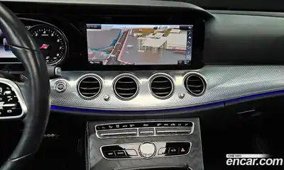 Mercedes-Benz E-Class 2020 2.0 Автомат в Москве № 159641, миниатюра 4