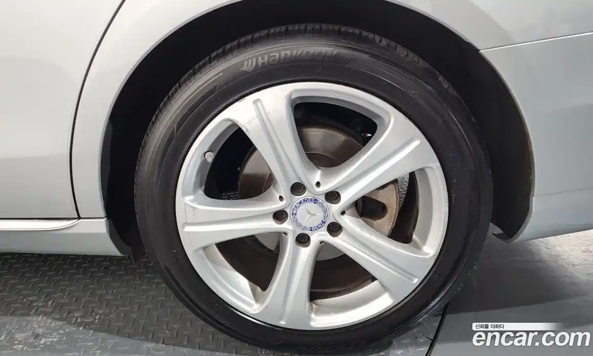 Mercedes-Benz E-Class 2017 2.0 Автомат в Москве № 160855, фото 18