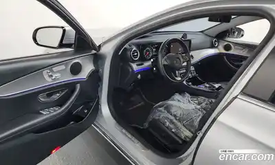 Mercedes-Benz E-Class 2017 2.0 Автомат в Москве № 160855, миниатюра 10