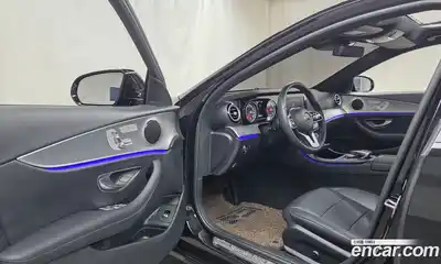Mercedes-Benz E-Class 2020 2.0 Автомат в Москве № 161008, миниатюра 4
