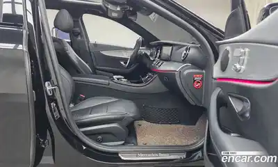 Mercedes-Benz E-Class 2020 2.0 Автомат в Москве № 161008, миниатюра 5