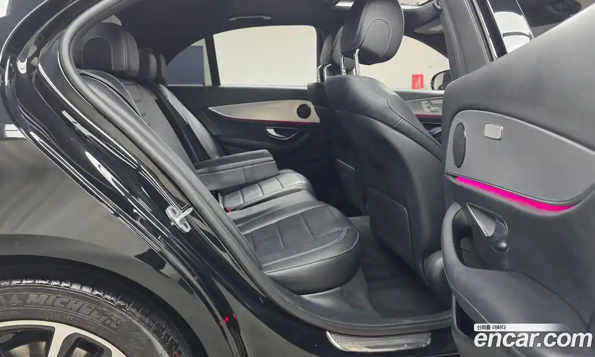 Mercedes-Benz E-Class 2020 2.0 Автомат в Москве № 161008, фото 9