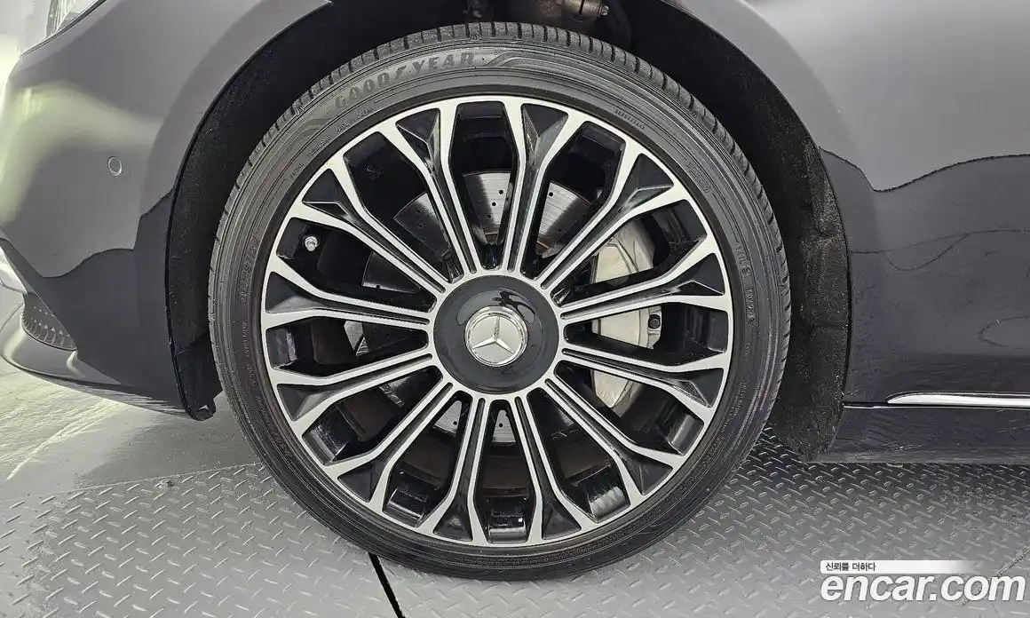 Mercedes-Benz S-Class 2020 4.0 Автомат в Москве № 161653, фото 3