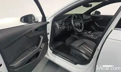 Audi A4 2019 2.0 Автомат в Москве № 162537, миниатюра 2