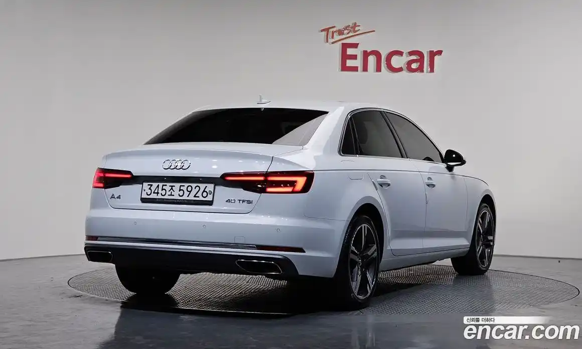 Audi A4 2019 2.0 Автомат в Москве № 162537, фото 3