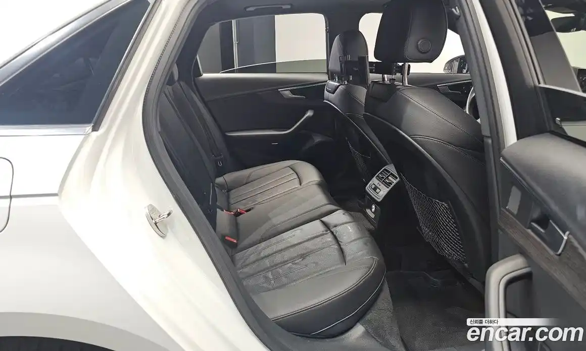 Audi A4 2019 2.0 Автомат в Москве № 162537, фото 8