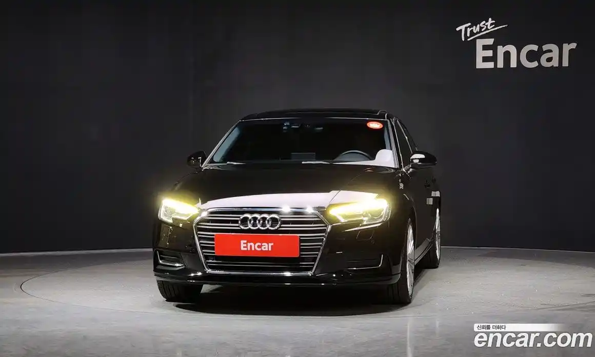 Audi A3 2018 2.0 Автомат в Москве № 163047, фото 16