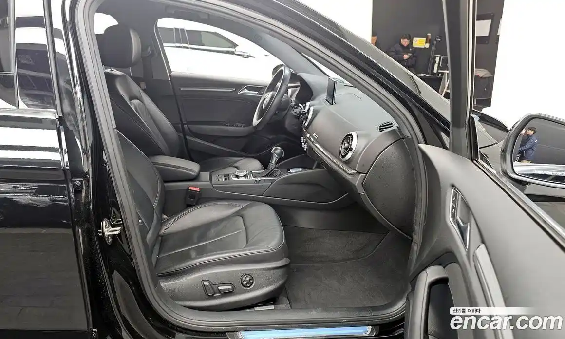 Audi A3 2018 2.0 Автомат в Москве № 163047, фото 7