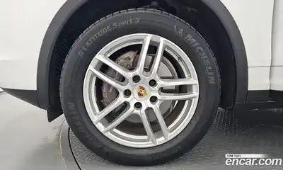 Porsche Cayenne, 2015