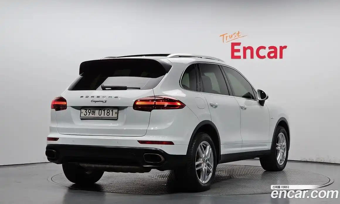 Porsche Cayenne 2015 3.0 Автомат в Москве № 165651, фото 9