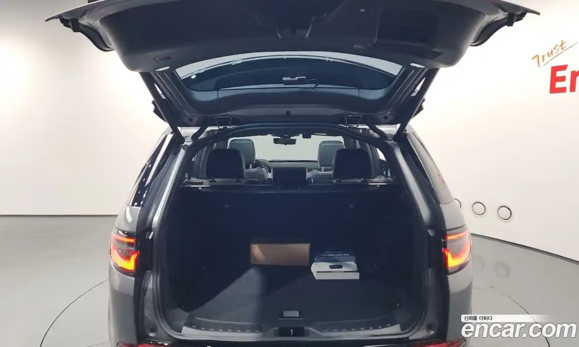 Land Rover Discovery Sport 2025 2.0 Автомат в Москве № 165943, фото 5