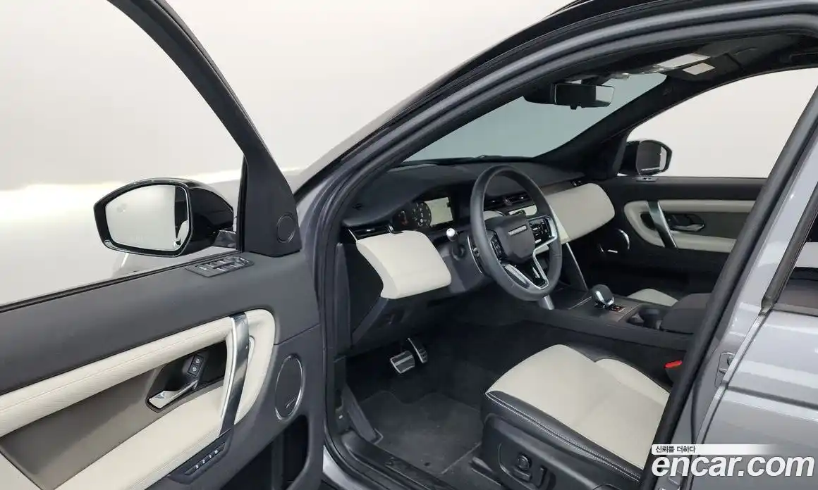 Land Rover Discovery Sport 2025 2.0 Автомат в Москве № 165943, фото 7