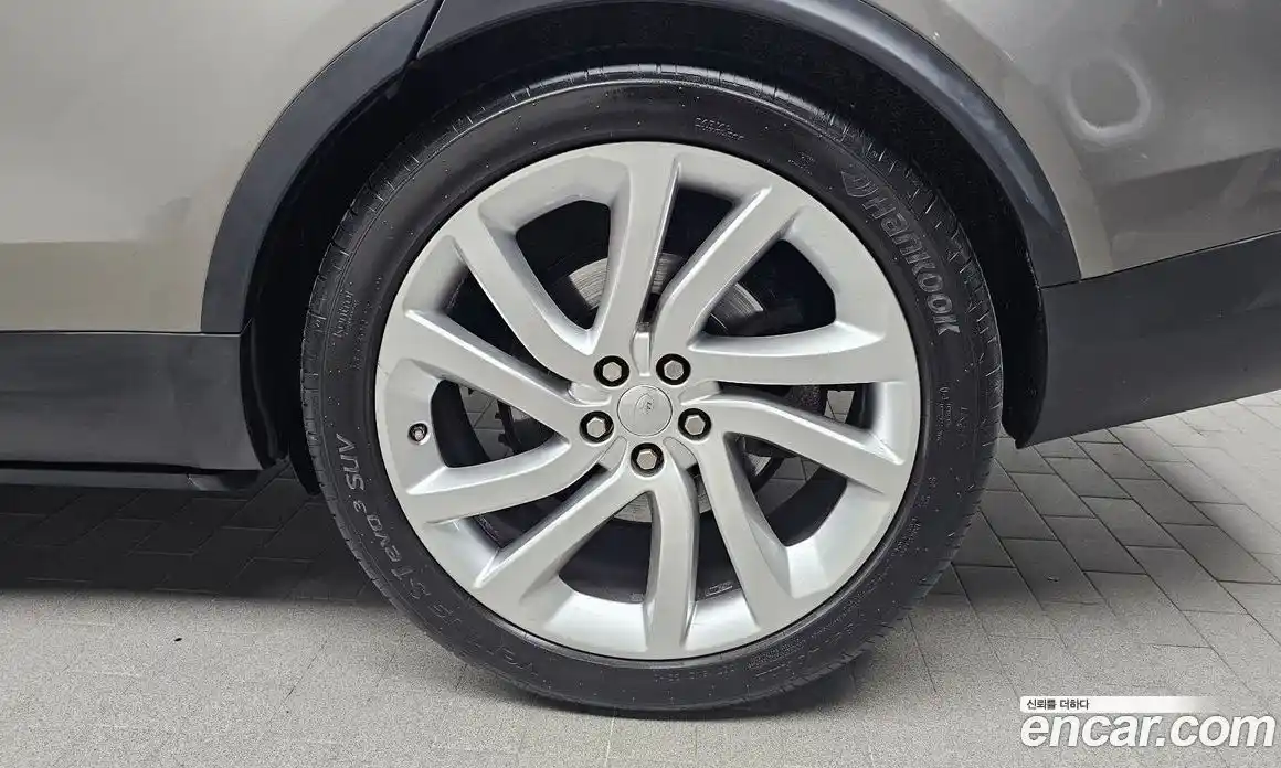 Land Rover Discovery 2017 3.0 Автомат в Москве № 166323, фото 14