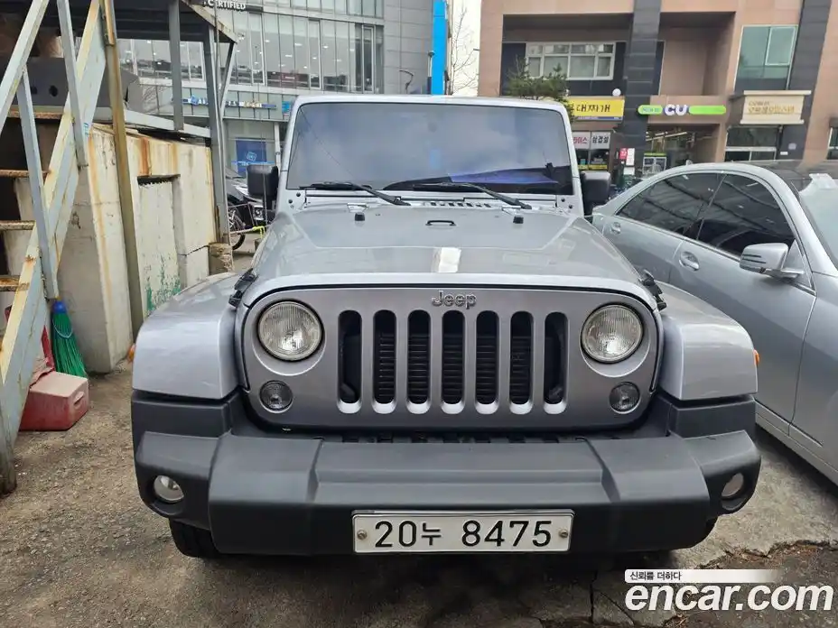 Jeep Wrangler 2015 2.8 Автомат в Москве № 170067, фото 10